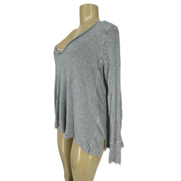We The Free People Small Women Pullover Grey T-shirt Long Sleeve Boho K12-2 - Picture 2 of 7